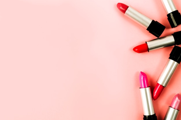 Photo close-up vivid lipsticks