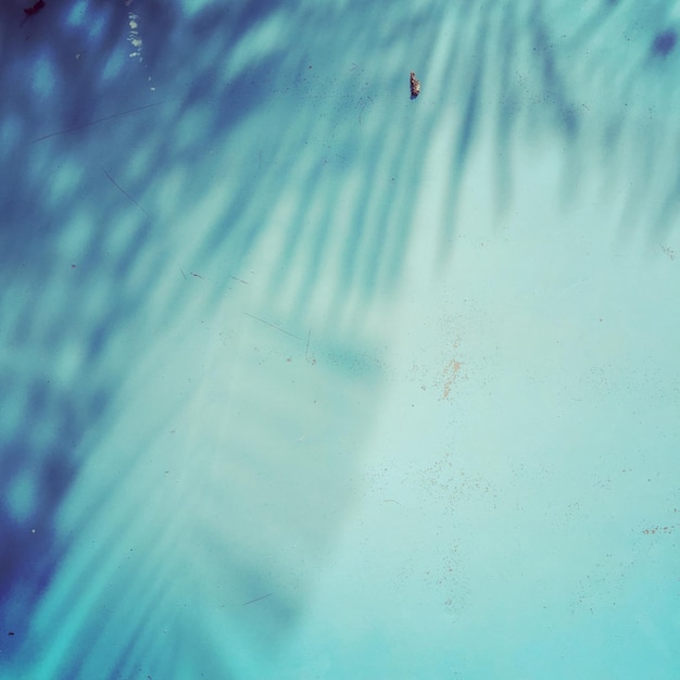 Photo close-up of water against blue sky