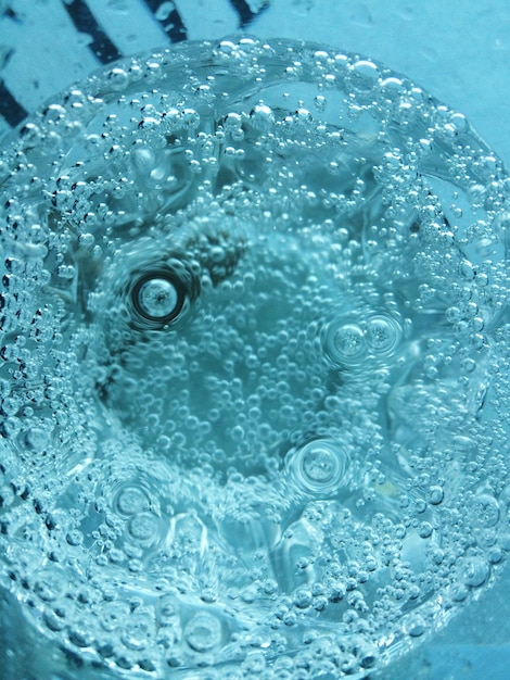 Foto close-up di una goccia d'acqua