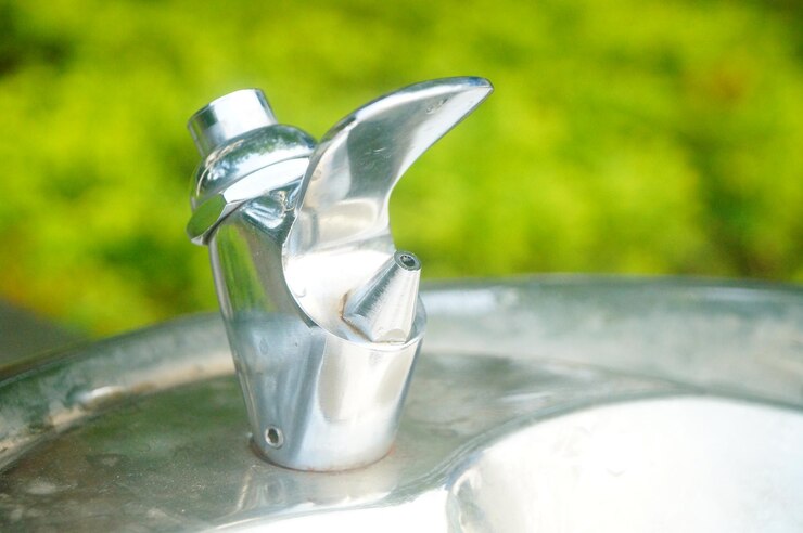 Photo ガラスのテーブル上の水のクローズアップ
