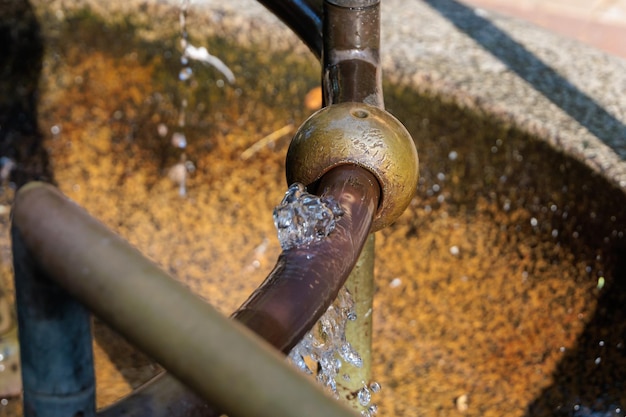 Foto prossimo piano della tubazione dell'acqua