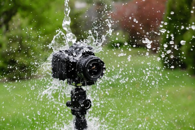 Foto close-up dell'acqua che spruzza nella fontana