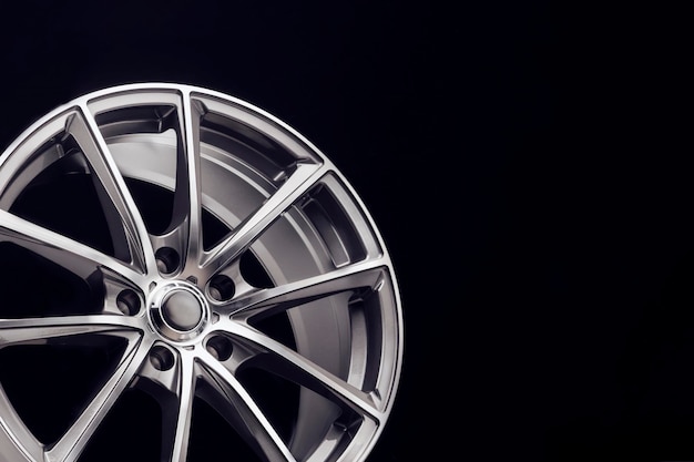 Photo close-up of wheel against black background