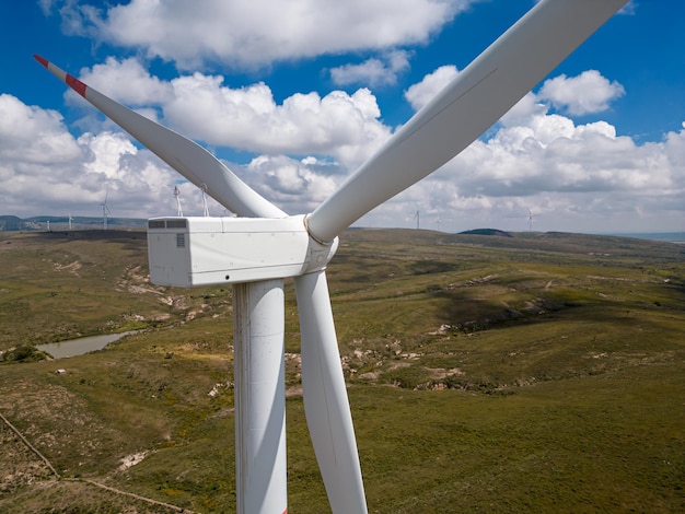 Photo close up of wind turbine engine of wind power generator vista aerea