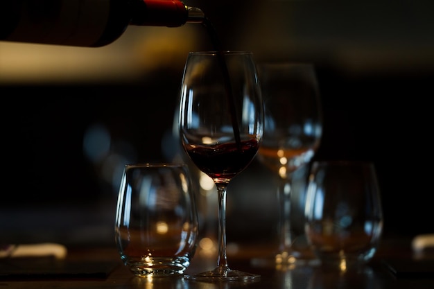 Photo close-up of wine glasses on table