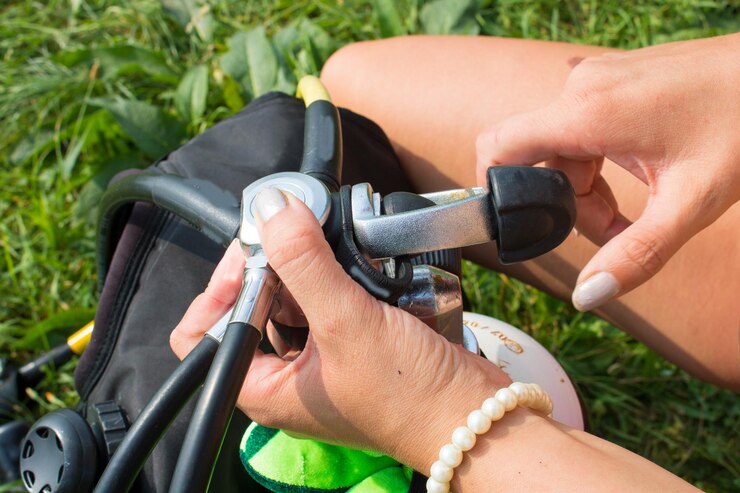 Steps to Safely Remove the Valve Cap and Attach the Air Pump