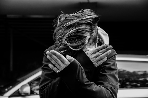 Photo close-up of woman with arms crossed