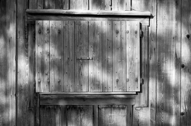 Photo close-up of wooden door