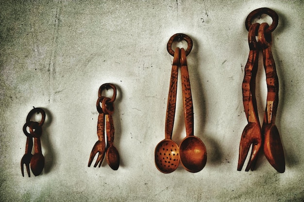 Photo close-up of wooden flatware