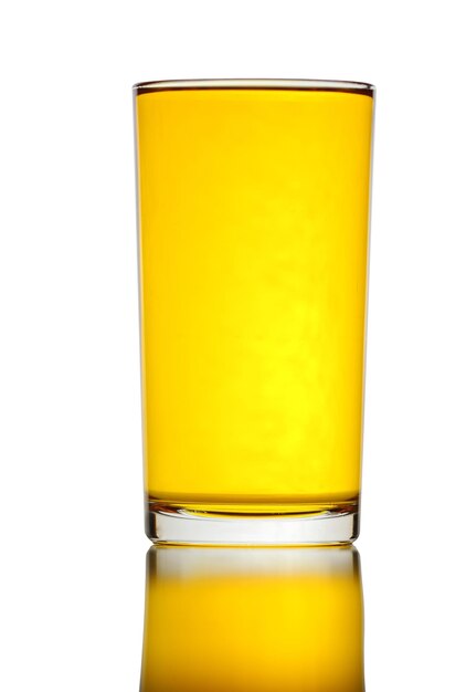 Photo close-up of yellow glass against white background