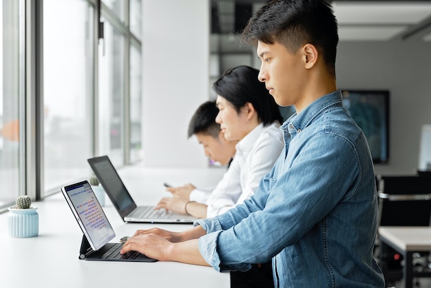 Photo close up on young business person doing internship