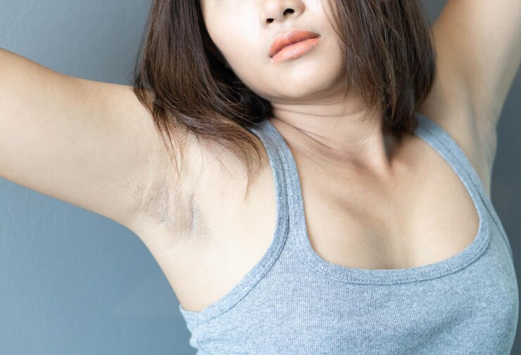 Photo 눈을 감은 젊은 여성의 클로즈업