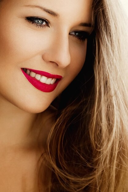 Photo close-up of young woman