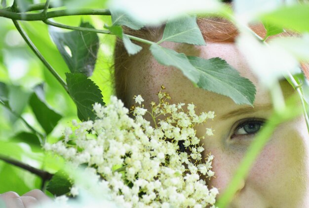 Photo close-up of young woman