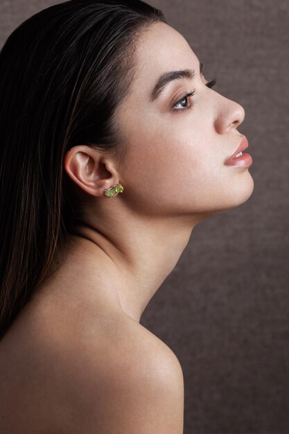 Foto close-up di una giovane donna