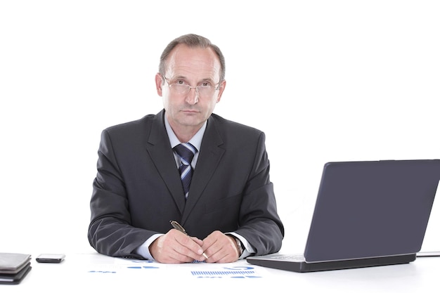 Close upbusinessman working with financial documents photo with copy space