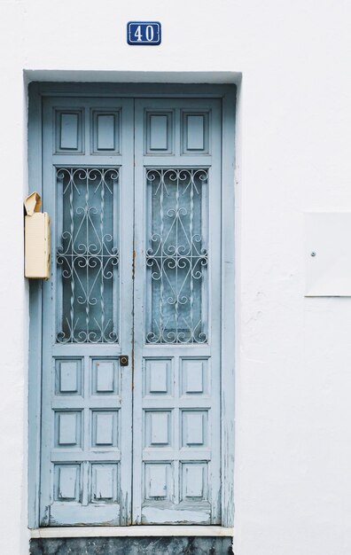 Photo closed door of building