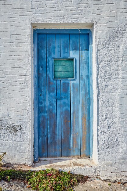 Foto porta chiusa dell'edificio