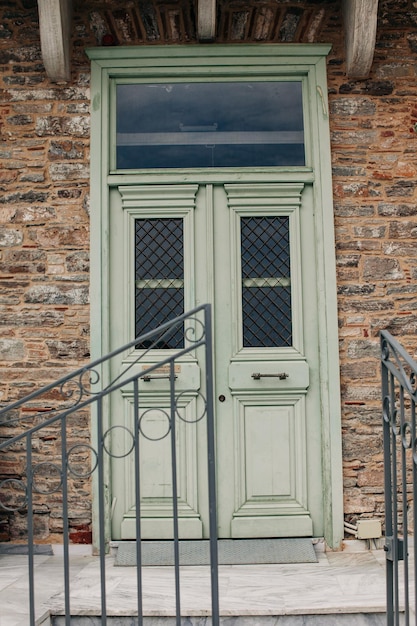 Photo closed door of building