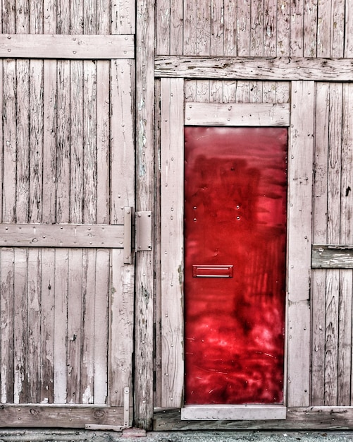 Photo closed door of old building