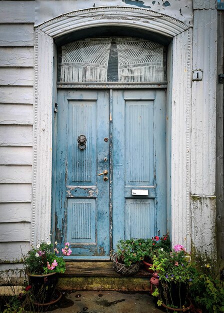 Photo closed door of old house