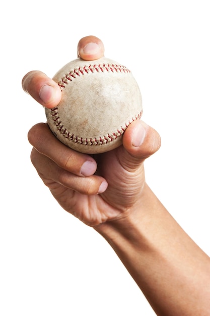 Foto primo piano di baseball in mano d'uomo isolato su sfondo bianco