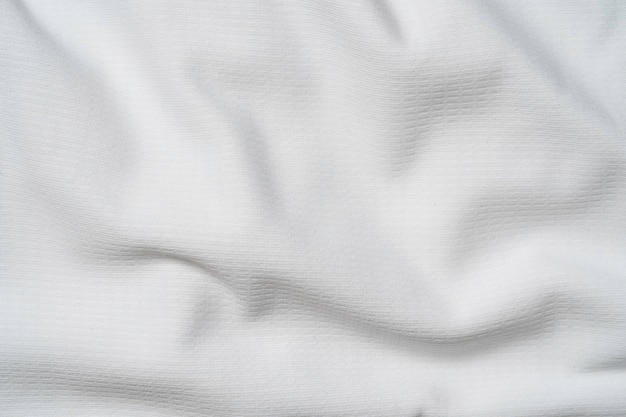 Крупный план элегантный скомканный из белой шелковой ткани ткани фона и текстуры Роскошный дизайн фона