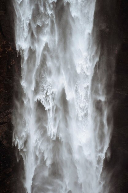 Крупным планом водопад Хайфосс, Исландия