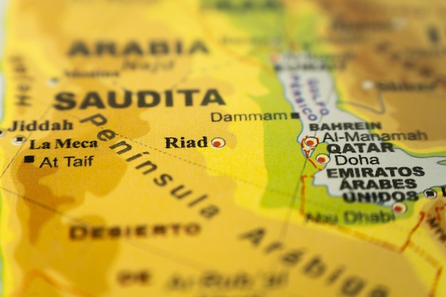 Closeup of the orographic map of eastern saudi arabia qatar and
the emirates with references in spanish concept cartography travel
tourism geography differential focus