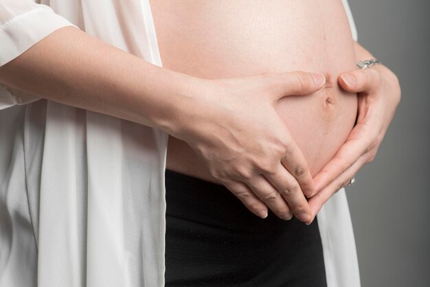 Closeup photo of pregnant woman