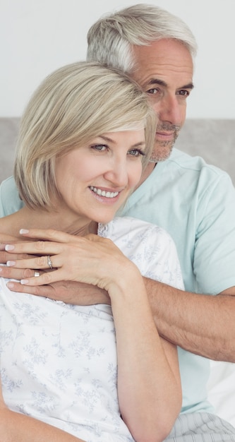 Photo closeup portrait of a loving mature couple