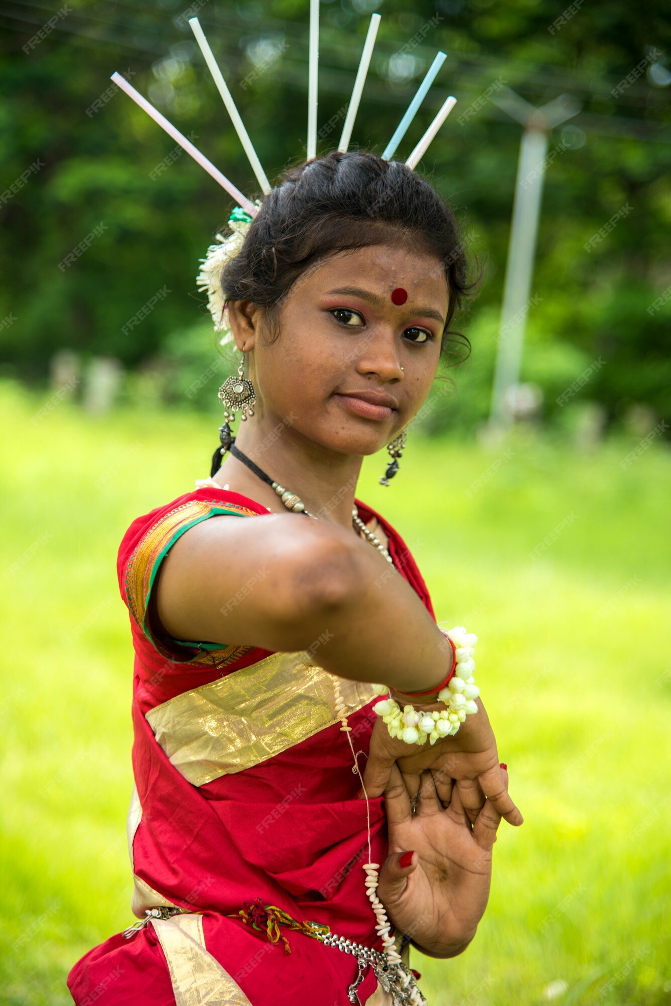 Premium Photo | Closeup portrait of young gondi tribal girl celebrating  world tribal day