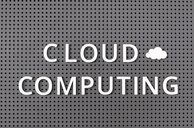 Cloud computing-concept Plastic letters bericht op grijs bord