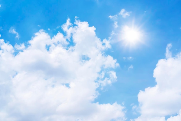 Photo clouds in the blue sky windy clear cloud on blue sky