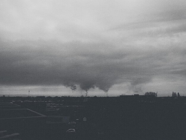 Photo clouds over cloudy sky