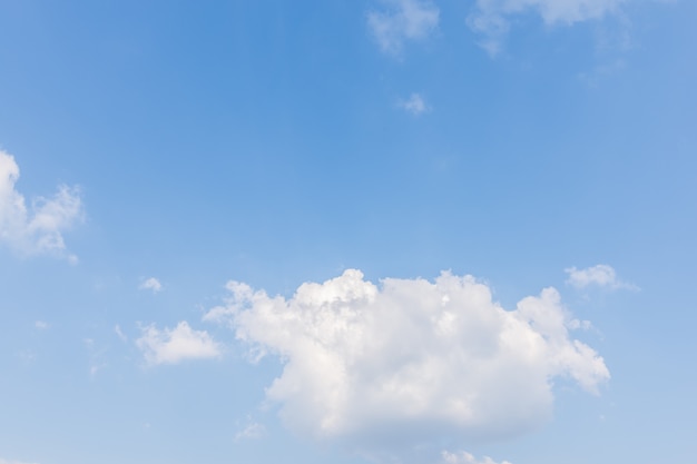 雲と空の背景