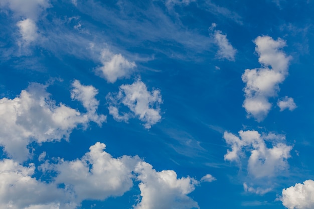 雲と空