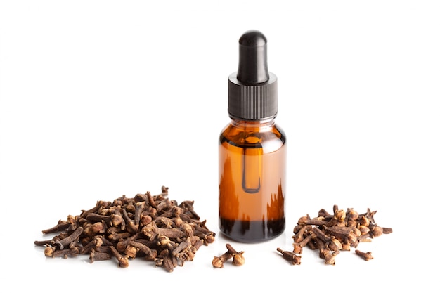 Clove essential oil