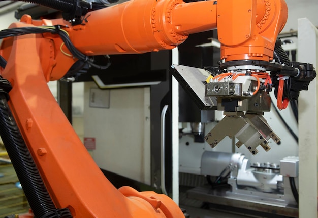 Foto centro di lavoro cnc per linea di produzione