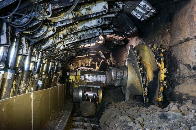 Coal extraction-mine excavator