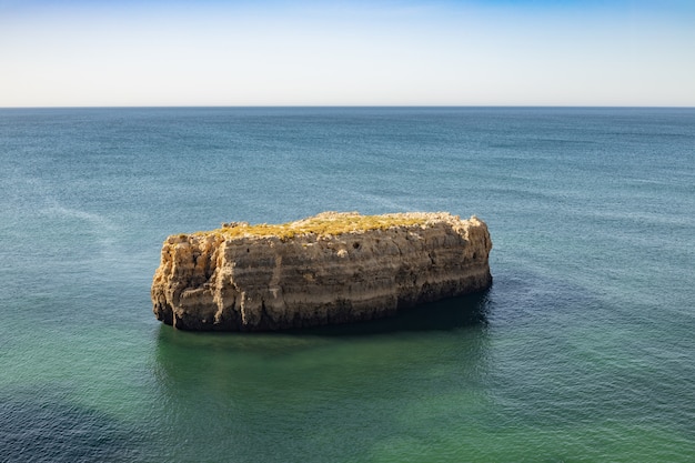 Costa della regione dell'algarve in portogallo.