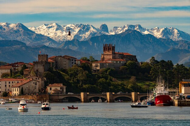 スペインのカンタブリア北部の海岸の風景