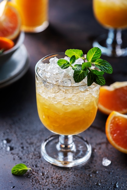 Cocktail met sinaasappels