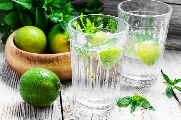 Cocktail with lime and mint