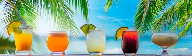 Cocktails op een houten tafel tegen de achtergrond van het strand en de zee generatieve ai