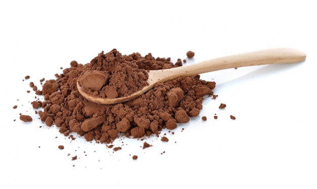 Photo cocoa powder isolated on white