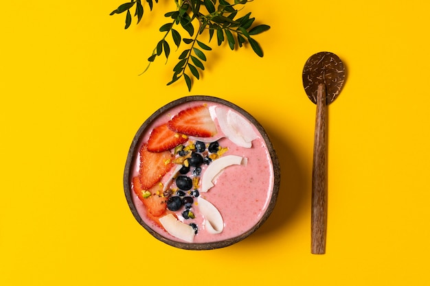 coconut bowl with fruit smoothie