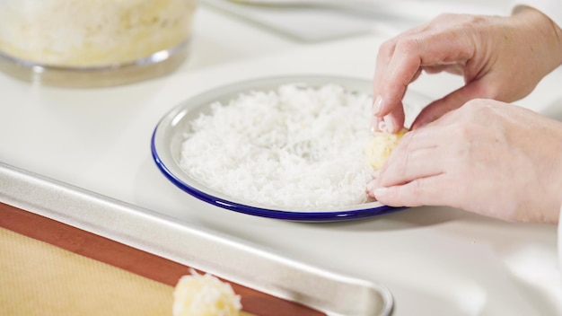 Coconut cookies