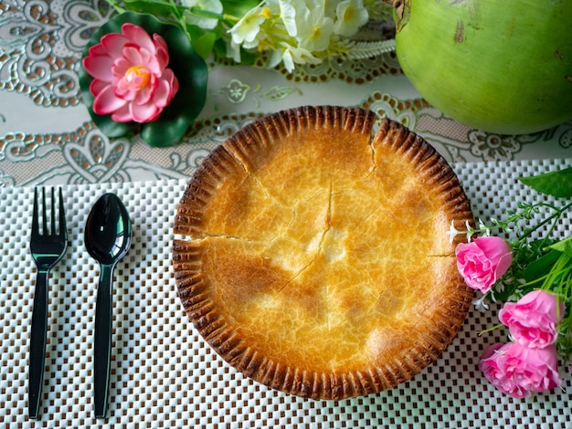 Coconut pie cake 