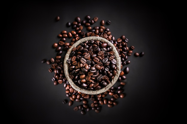 coffee bean dark with blurry background